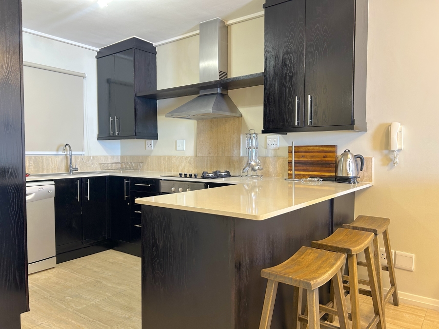 To Let 2 Bedroom Property for Rent in Lagoon Beach Western Cape